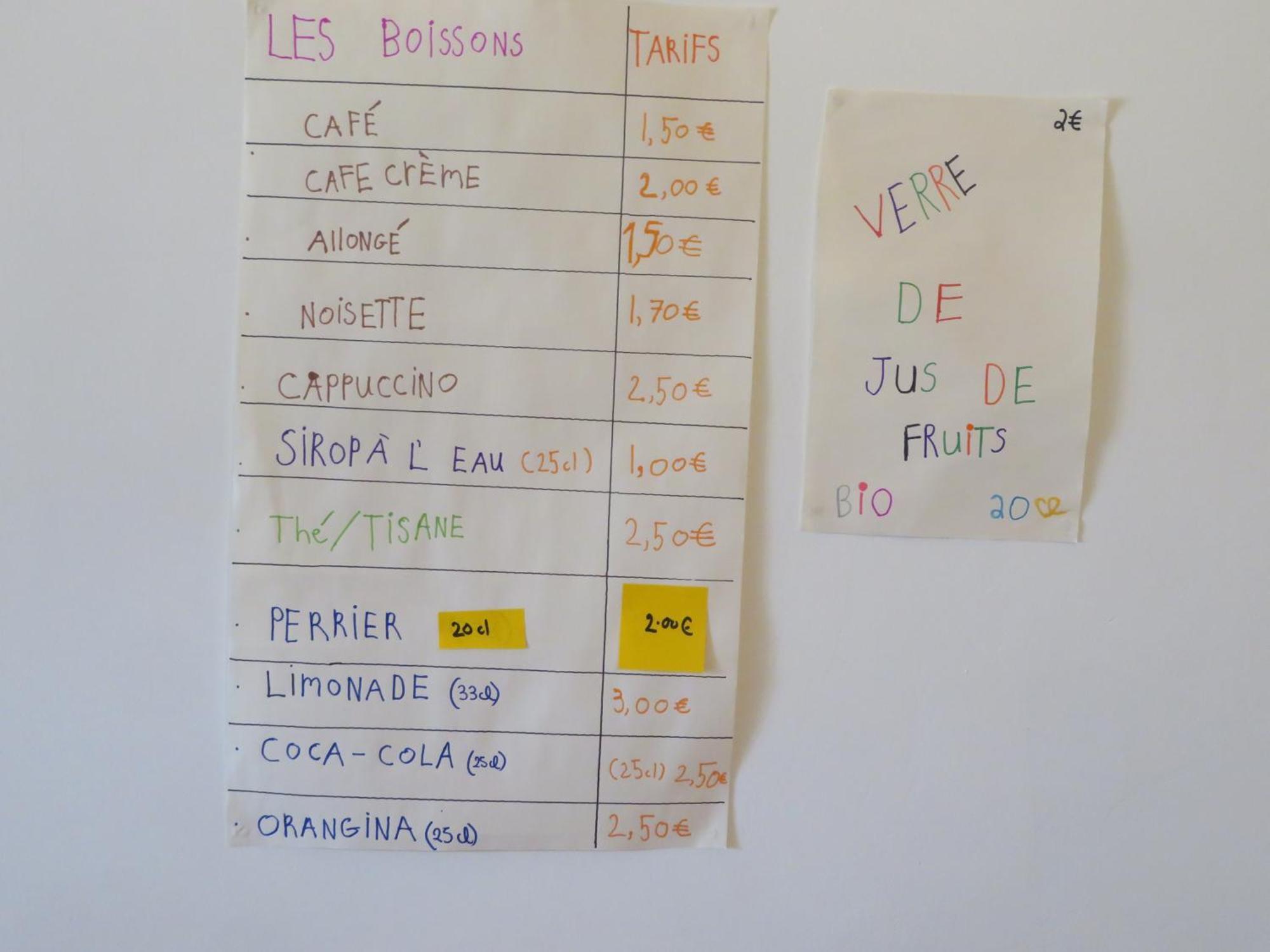 Revest-des-Brousses Auberge De La Petite Casserole מראה חיצוני תמונה