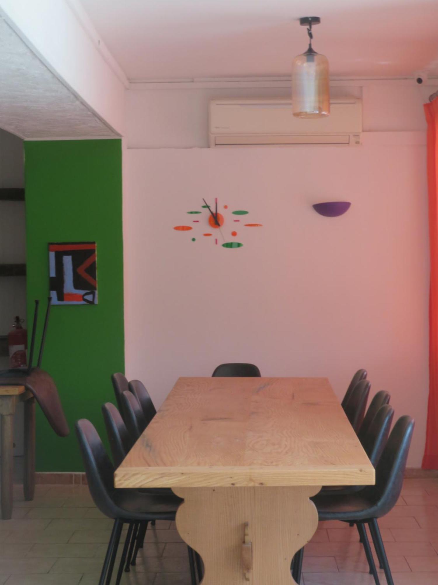 Revest-des-Brousses Auberge De La Petite Casserole מראה חיצוני תמונה