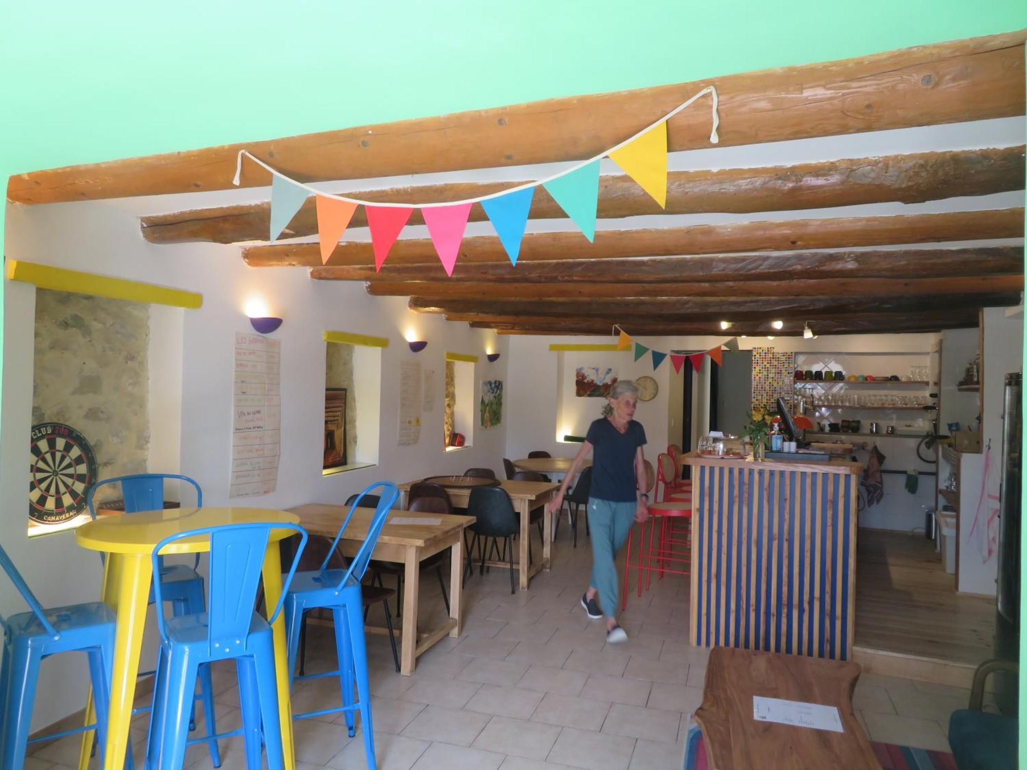 Revest-des-Brousses Auberge De La Petite Casserole מראה חיצוני תמונה